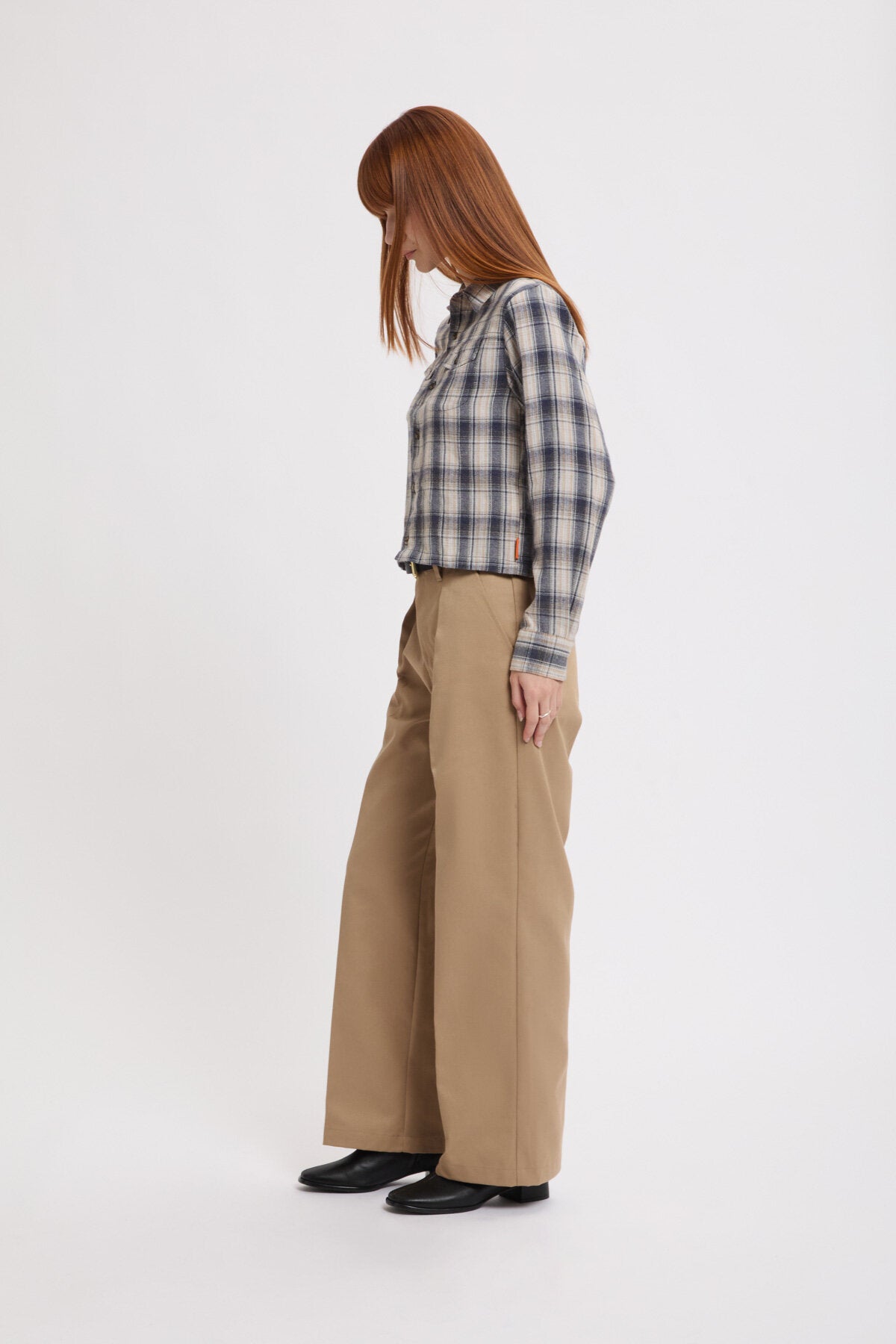 Pantaloni ampi con pinces