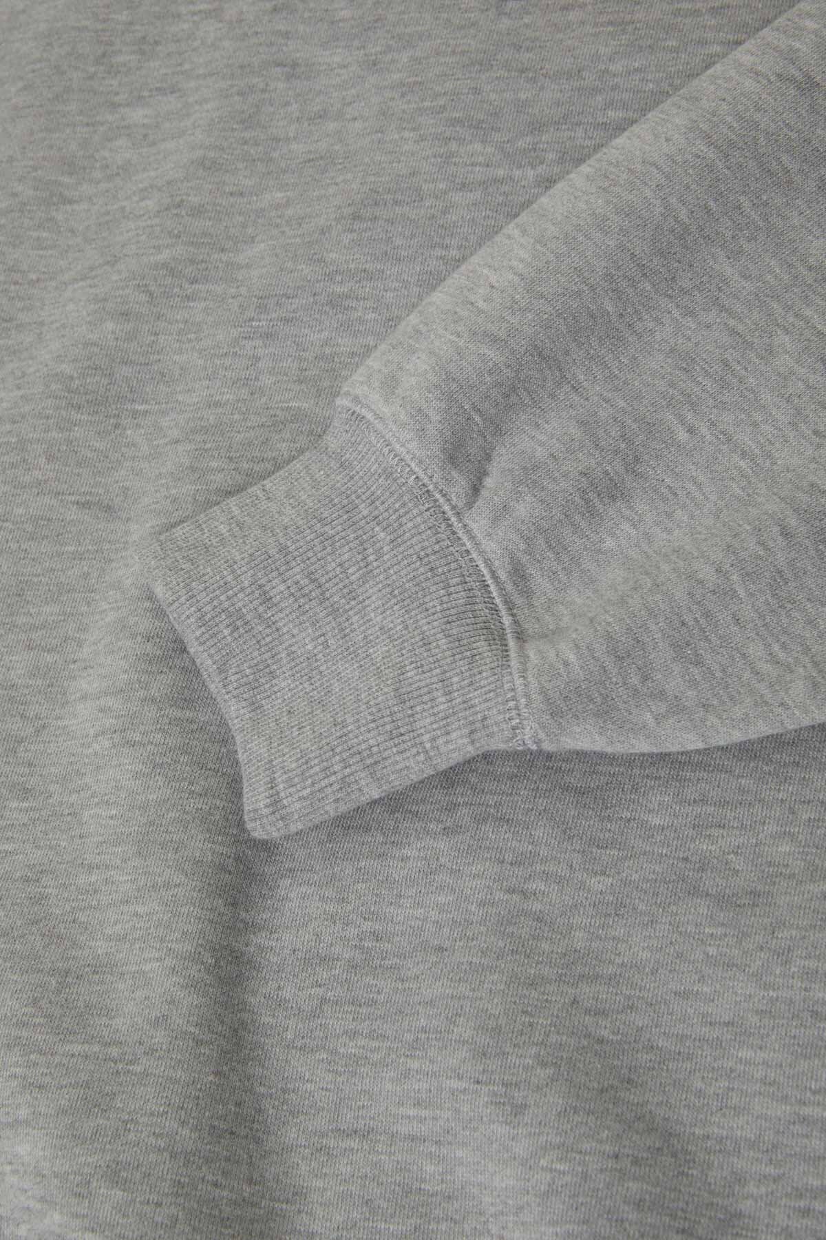 Sweat Shirt