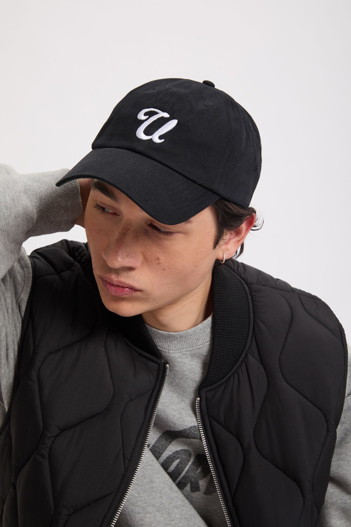 Cappellino con logo