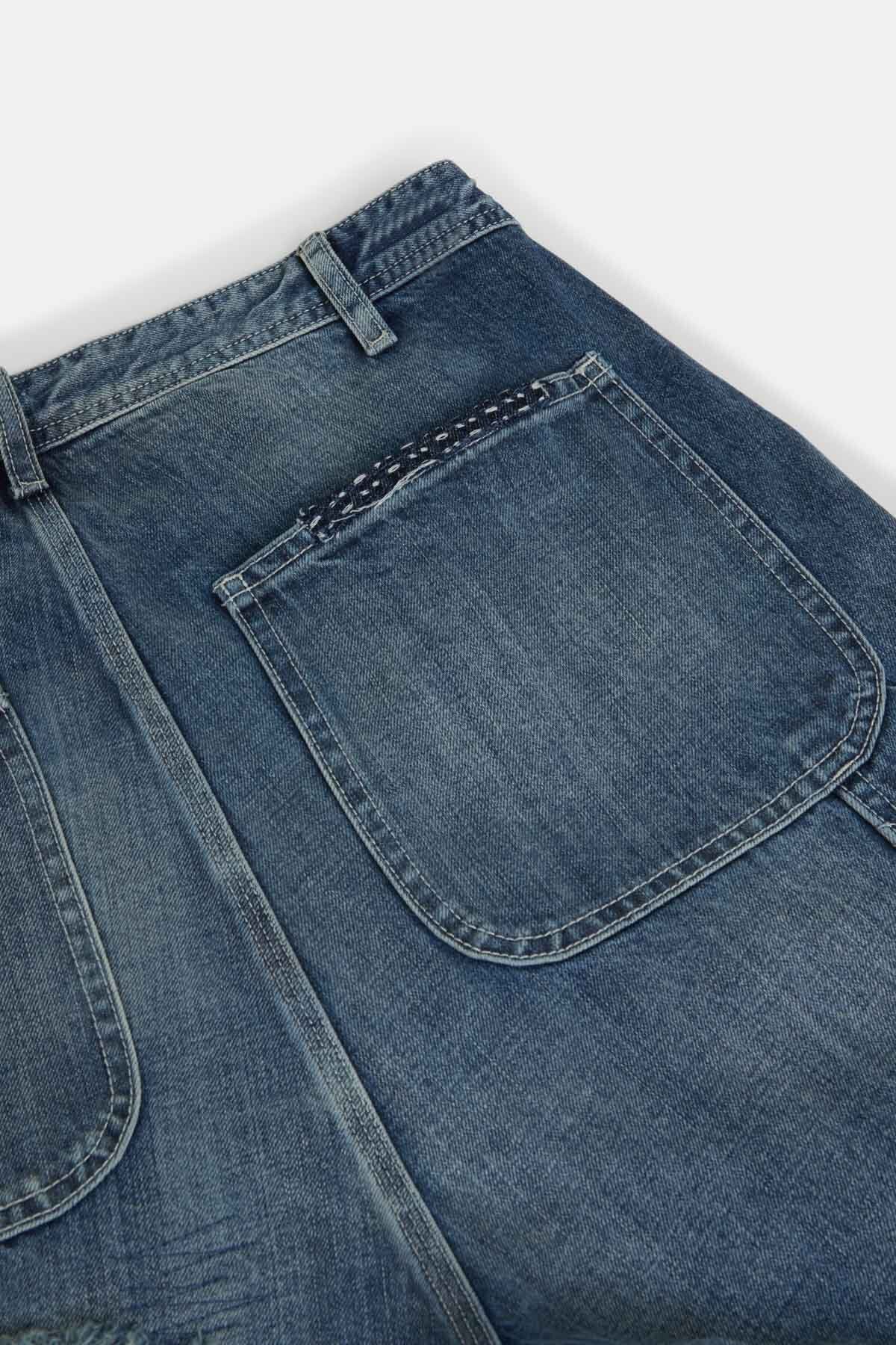 Pantaloni in denim con patch