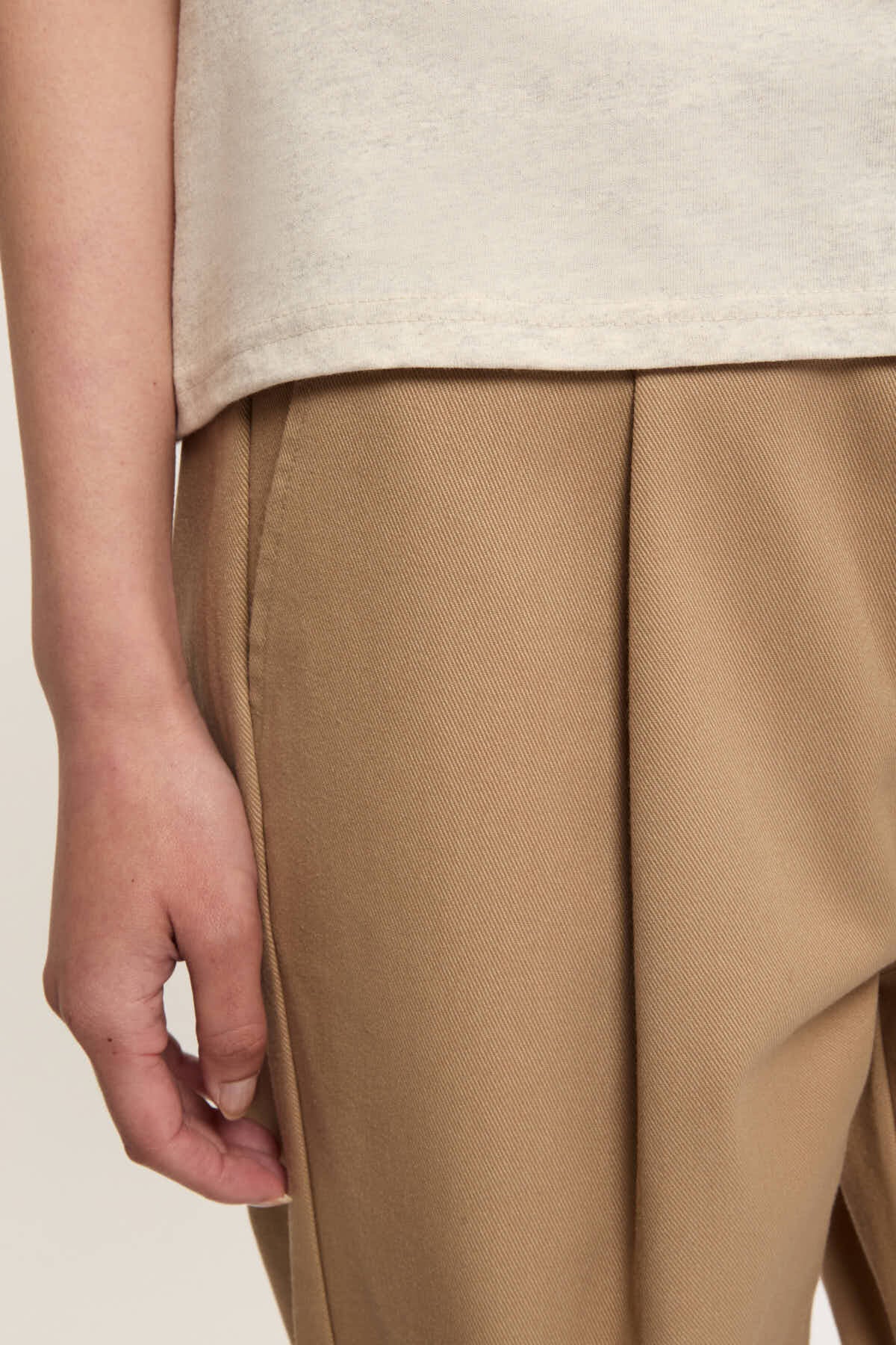 Relax 1 Tuck Pants