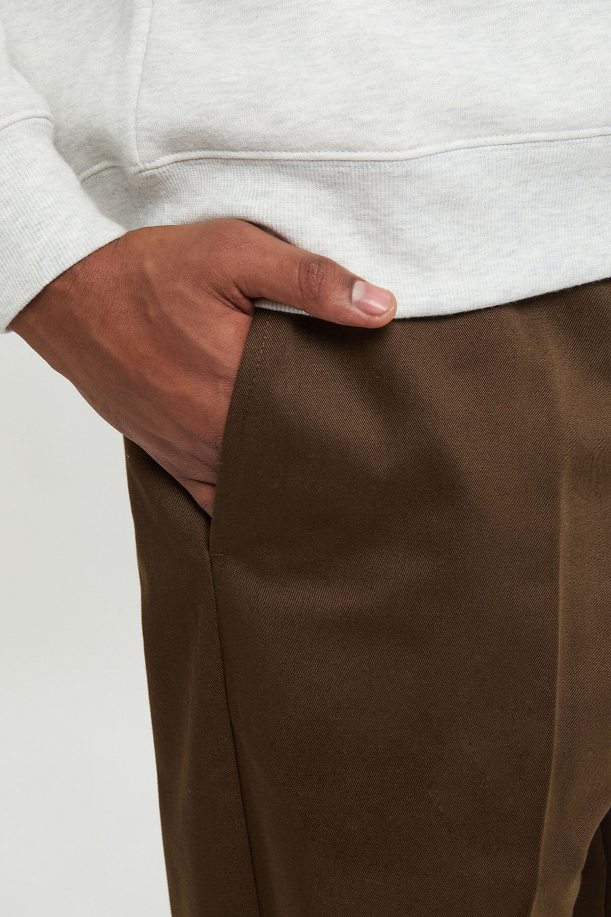 Pantaloni in twill a vestibilità standard

