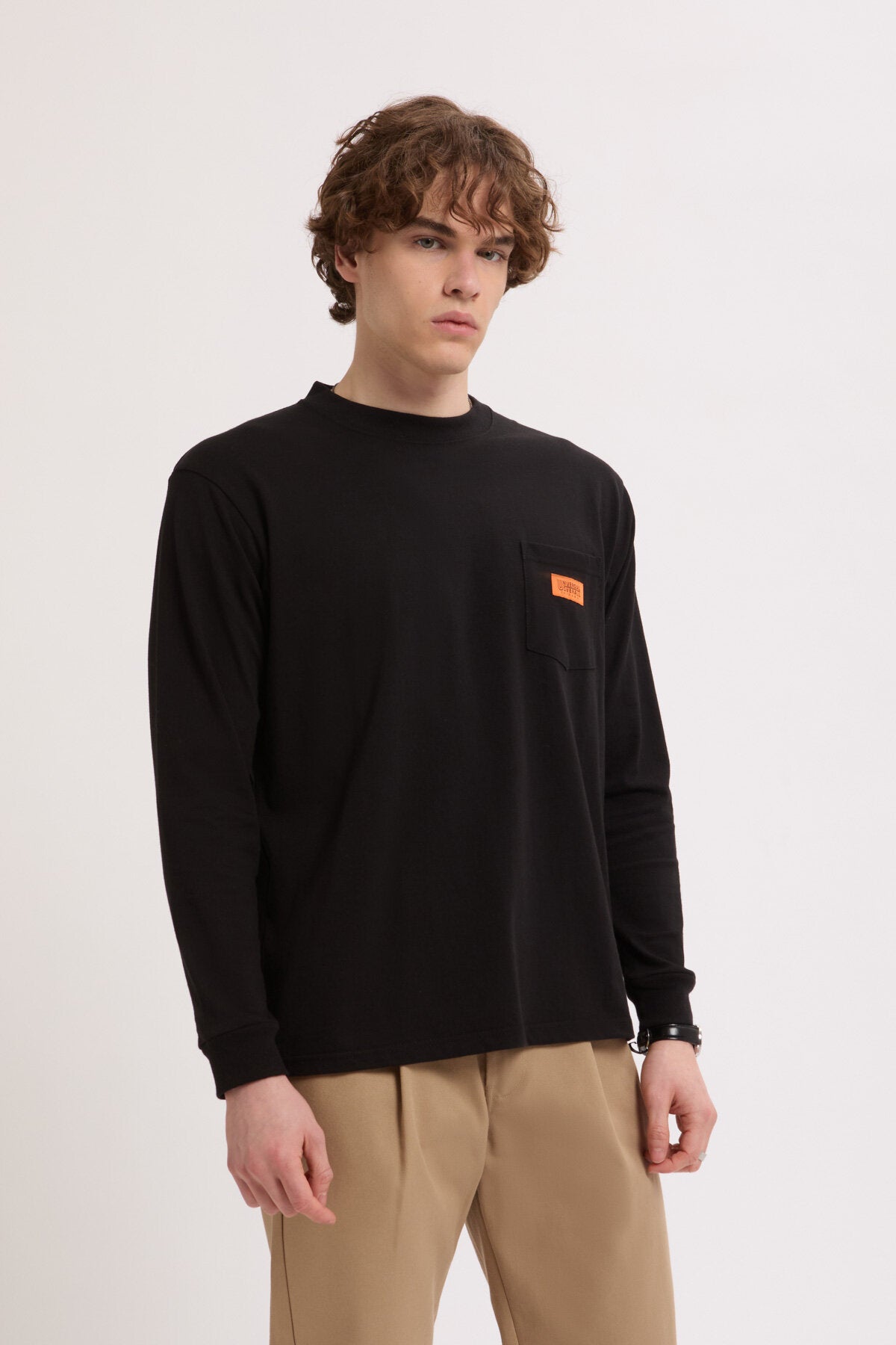 Signature Pocket L/S T-Shirt